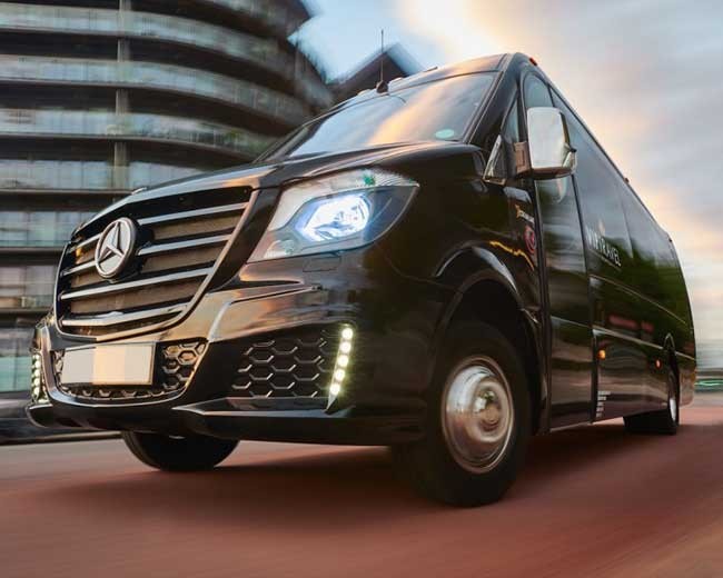 Minibuses and MPVs image 28