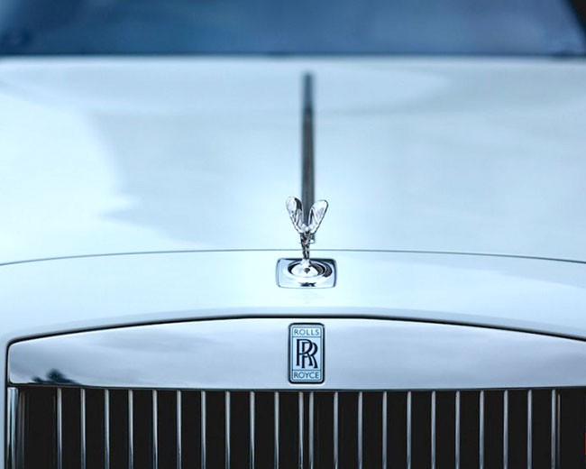 Modern Wedding Cars image 18