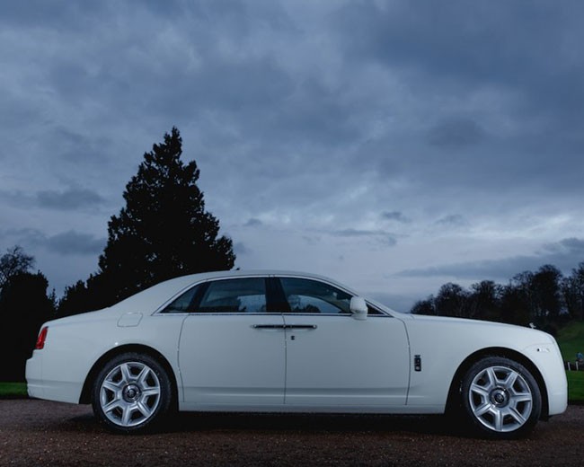 Modern Wedding Cars image 18