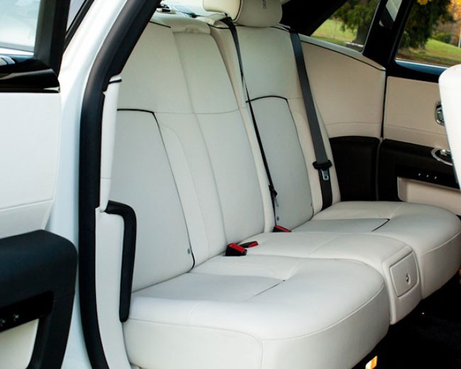 Modern Wedding Cars image 18