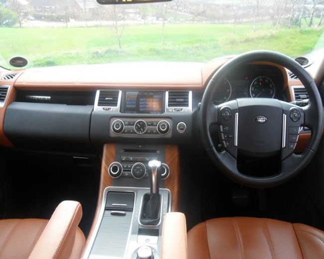 Modern Wedding Cars image 18